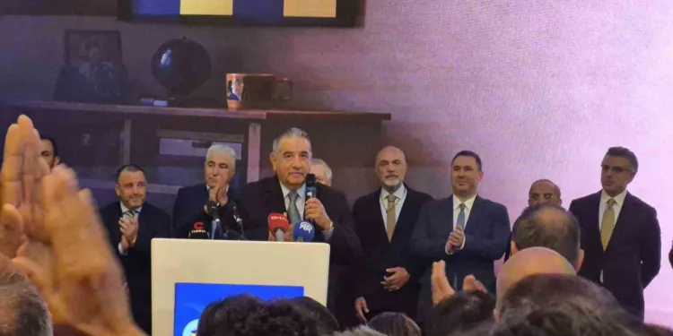 Aziz Yıldırım: “Yeniden en büyük Fenerbahçe dönemi ufukta”