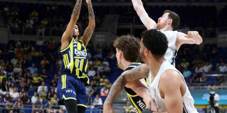 Basketbol Süper Ligi: Fenerbahçe: 60 – A. Efes: 59
