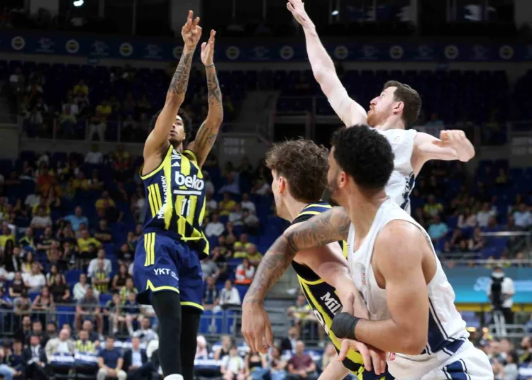 Basketbol Süper Ligi: Fenerbahçe: 60 – A. Efes: 59