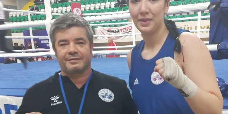 Elazığ Belediyespor boksörü Nildanur milli takım kampına davet edildi