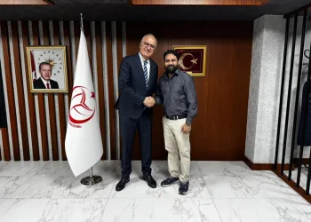 FIVB İletişim Komisyonu Üyesi Dr. Varuna Suthra, Türkiye Voleybol Federasyonu’nu ziyaret etti