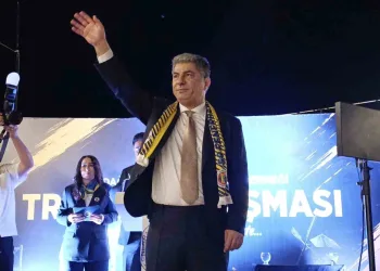 Hakan Safi: “Tarihin gelmiş geçmiş en iyi kadrolarından birini kuruyoruz”