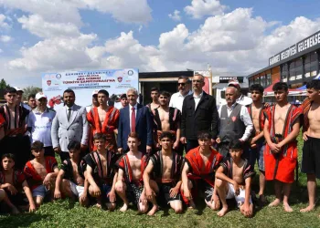 Okul Sporları Aba Güreşi Türkiye Şampiyonası Şahinbey’de başladı