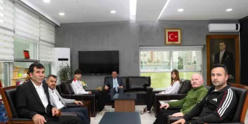 Şampiyon sporculardan Kabakcı’ya ziyaret