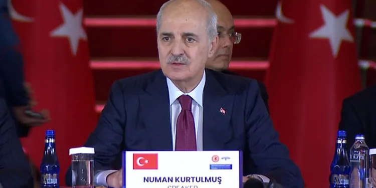 Numan Kurtulmuş: Dünya yeni bir döneme giriyor