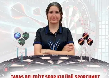 Tavaslı Elif Dilara Davulcu Avrupa dart şampiyon oldu