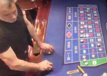 Haluk Levent’in kumarhanedeki fotoğrafları gündem oldu! İfade işlemi sürüyor