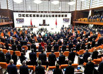 CHP’de büyük çöküş! Meclis’teki parti sıralaması değişti