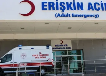 Antalya’da feci kaza: Otomobil uçuruma yuvarlandı, 5 kişi hayatını kaybetti