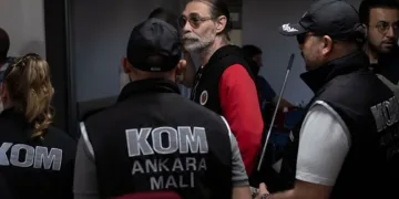 Etimesgut Belediyesi’ne operasyon! Başkan Erdal Beşikçioğlu gözaltında