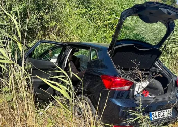 Karacabey’de otomobil sulama kanalına devrildi: 6 yaralı