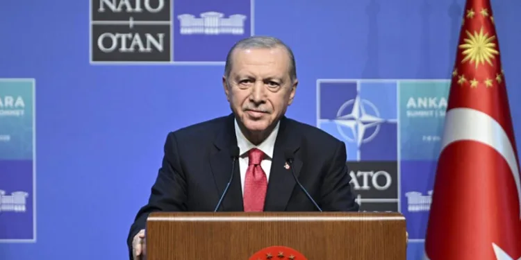 Cumhurbaşkanı Erdoğan’ın liderlere hediye ettiği silah ilk kez görüntülendi