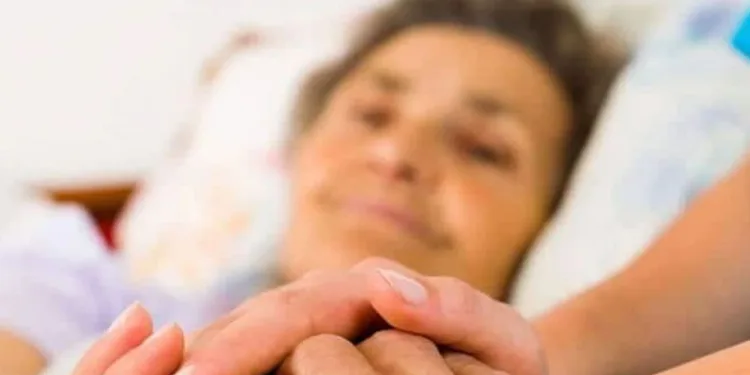 Bursa’da lastiği patlayan otomobil şarampole savruldu! 3 kişi yaralandı