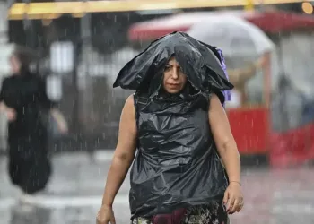 Cumartesi gününe dikkat! Sıcaklık düşüyor, kuvvetli yağış geliyor