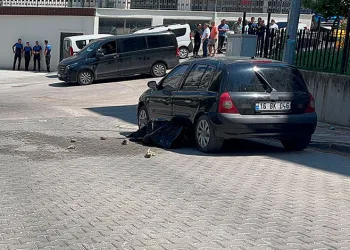 Bursa’da sarp arazide mahsur kalan 2 genç halatla kurtarıldı