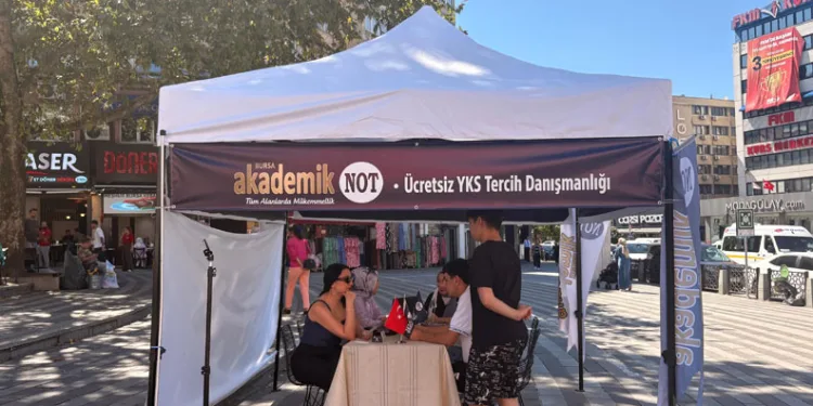 Bursa’da YKS adaylarına ücretsiz tercih danışmanlığı
