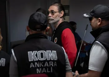 Önce emlakçıyı vurdu, ardından kendini vurdu!