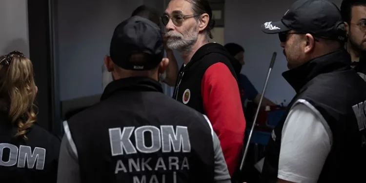 Önce emlakçıyı vurdu, ardından kendini vurdu!