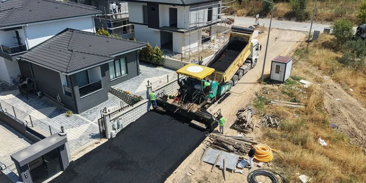 Nilüfer’de asfalt çalışmaları hız kazandı