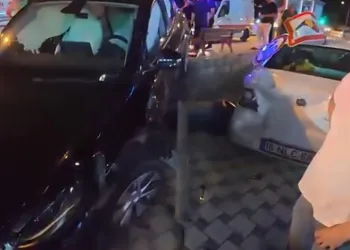 Bursa’da lastiği patlayan otomobil şarampole savruldu! 3 kişi yaralandı