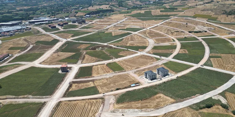 Büyükşehir’den İnegöl’e 18 kilometre uzunluğunda yeni yol