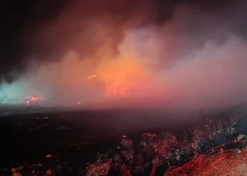 Burhaniye’de saman yangını 4 saat de söndürüldü