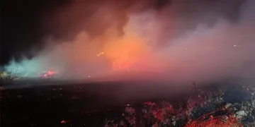 Burhaniye’de saman yangını 4 saat de söndürüldü