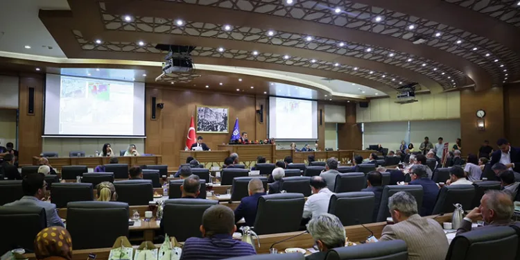 Bursalı dağcı, Cilo Dağı’nın zirvesinde kayboldu