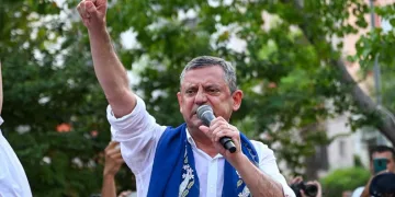 Haluk Levent açıkladı: AHBAP depremde ne kadar yardım topladı?