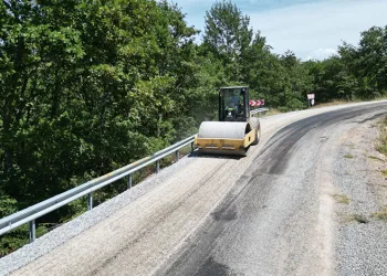Büyükşehir’den İznik’te yollara konfor ayarı