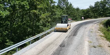 Büyükşehir’den İznik’te yollara konfor ayarı