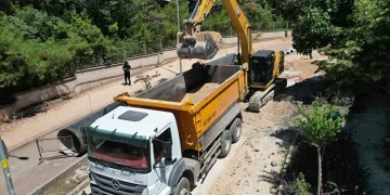 Büyükşehir’den Akademi Caddesi’ne konfor ayarı