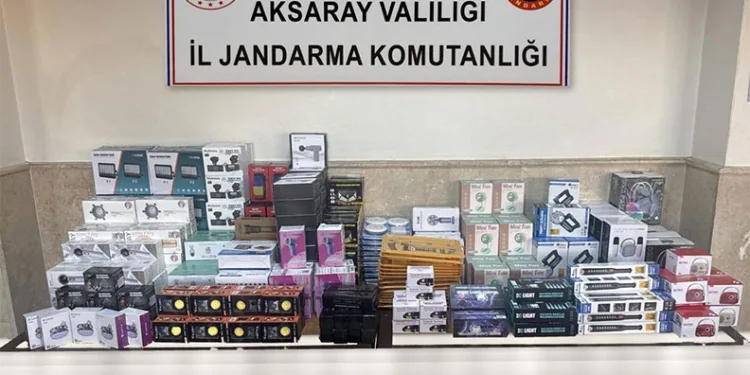 Aksaray’da 4,5 milyonluk kaçakçılık operasyonu: 3 gözaltı