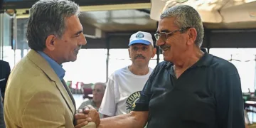 Başkan Deviren Kumlalılarla buluştu: “Önceliğimiz siyaset değil, hizmet”