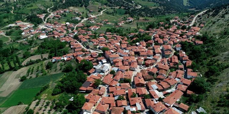 Büyükşehir’den İznik’te yollara konfor ayarı