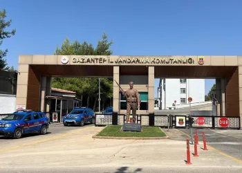 Beton mikserinin altında kaldı, kaza anı görüntüleri ortaya çıktı