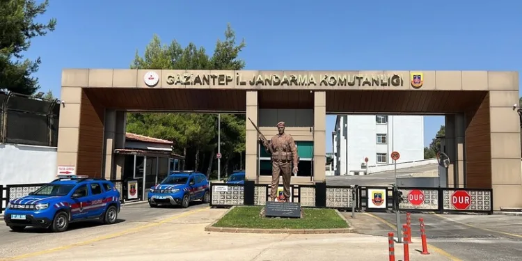 Beton mikserinin altında kaldı, kaza anı görüntüleri ortaya çıktı