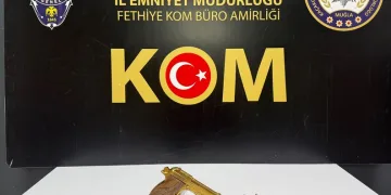 Ayvacık’ta araç yangını
