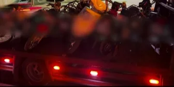 Ayvacık’ta araç yangını