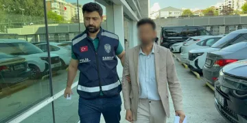 Ayvacık’ta araç yangını