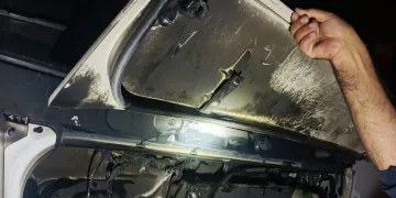 Hakkâri’de çöp sıkıştırma kamyonu yandı