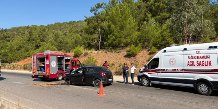 Samsun’da devrilen motosikletteki 2 kişi yaralandı
