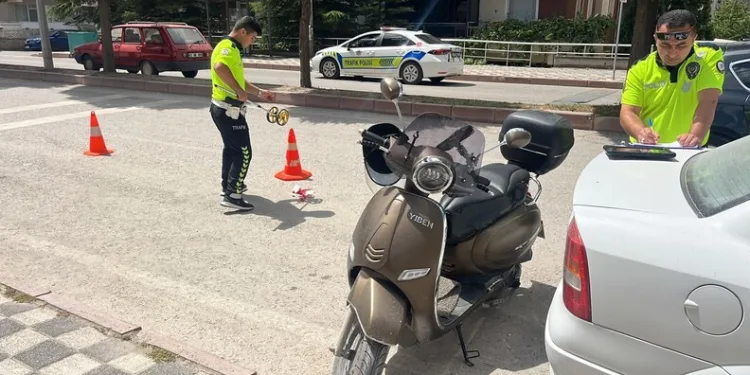 Tavşanlı’da motosiklet kazası, 1 yaralı