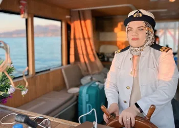 Van Gölü’nün ilk kadın kaptanı: Dümen artık ona emanet