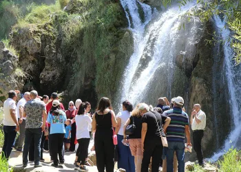Avrupa’nın sıcağından kaçan gurbetçiler Girlevik’e akın etti