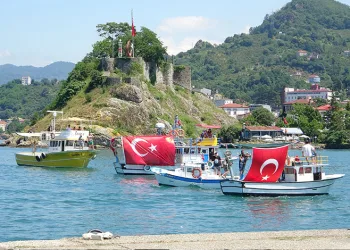 Kabotaj Bayramı Tirebolu’da renkli görüntülere sahne oldu