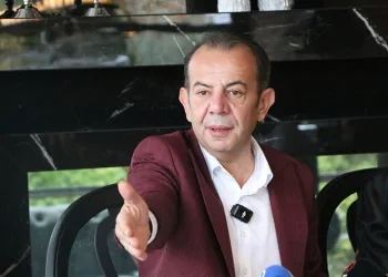 “Bu suçlamadan karşınızda olmaktan utanıyorum”
