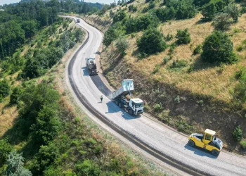 Orhaneli’nin yolları yenileniyor