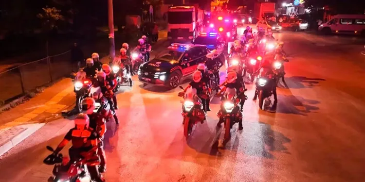 Bursa’da suçlulara geçit yok, 2 günde 30 firari yakalandı