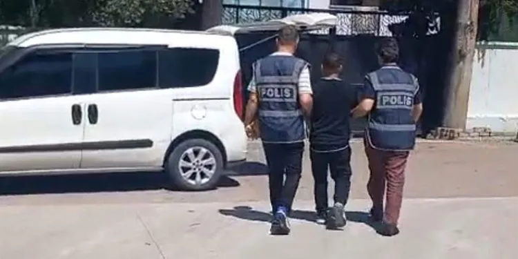 Bursa’da toplamda 60 yıl 5 ay hapis cezasıyla aranan 10 firari yakalandı
